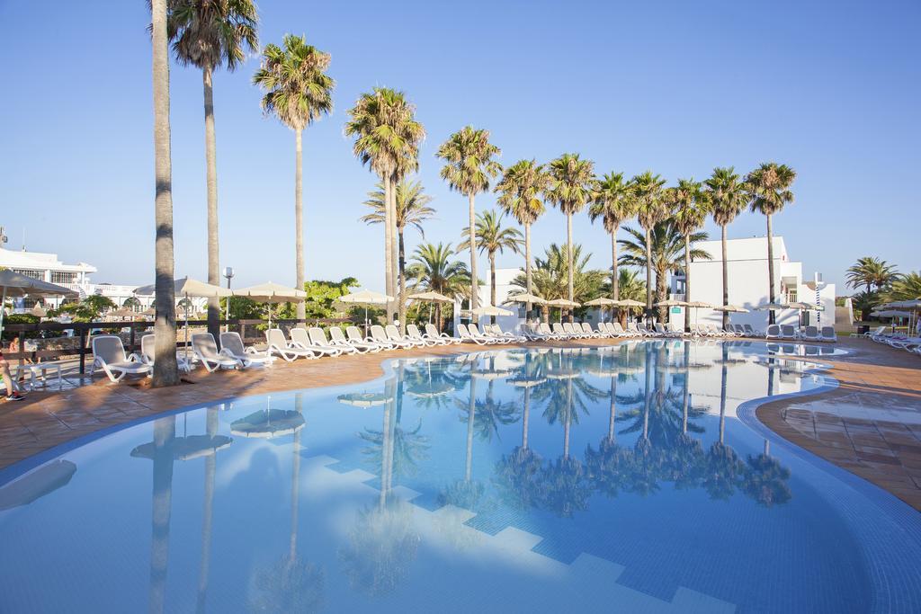 Grupotel Mar De Menorca Эс-Канутеллс Экстерьер фото