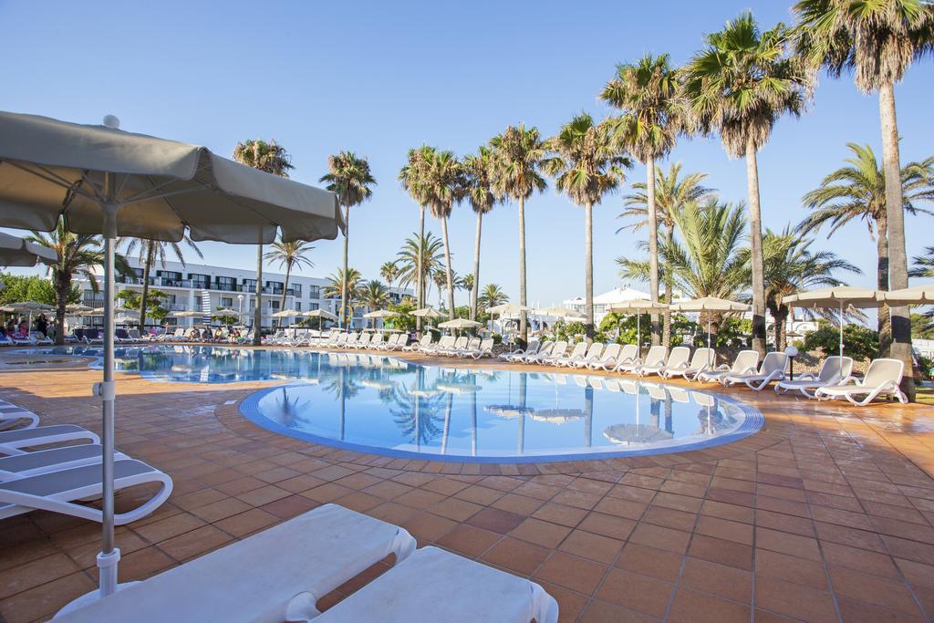 Grupotel Mar De Menorca Эс-Канутеллс Экстерьер фото
